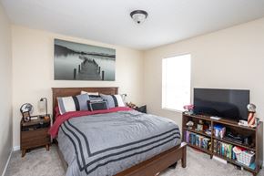 Galloway apartment for rent - a bedroom with a bed and a tv