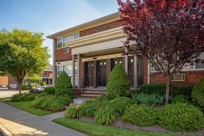 Saddle Brook apartment for rent - Apartment Exterior at Saddle Brook Apartments, Saddle Brook, New Jersey
