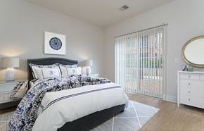 Ardmore apartment for rent - Beautiful master bedroom with hardwood floors and glass doors leading out to private balcony in apartment for rent in Ardmore, PA