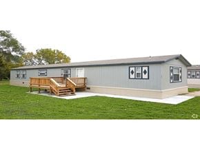 Lincoln apartment for rent - Property Exterior at Heritage Oaks Apartment Home Community in Lincoln, NE