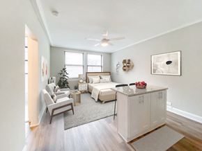 Chicago apartment for rent - 500 Fullerton Large living space