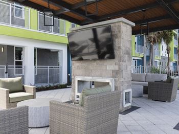 Outdoor lounge