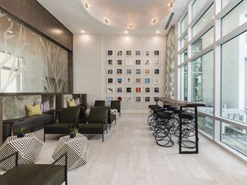 No biz lounge