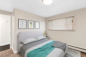 Denver apartment for rent - 5300 E Asbury Apartments in Denver, CO