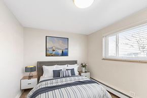 Denver apartment for rent - 5300 E Asbury Apartments in Denver, CO