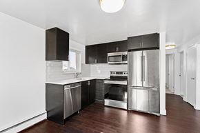 Denver apartment for rent - 5300 E Asbury Apartments in Denver, CO