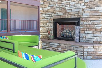 Outdoor firepit