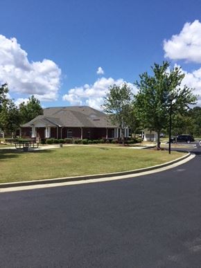 Ashburn apartment for rent - a house sitting on the corner of a street