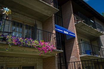 Del vista balconies and patios