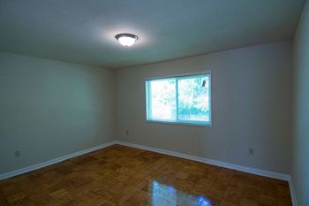Lilly garden hardwood flooring 3