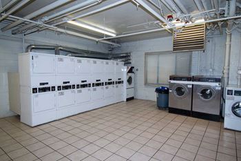 Steward tower laundry facilities photo 3