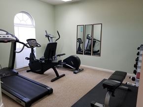 Jesup apartment for rent - the gym has plenty of equipment for everyone to use