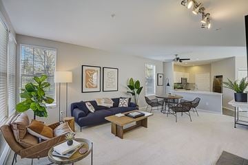 Sammamish townhouse for rent - a living room with a couch and a coffee table