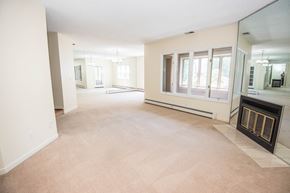 Williamsville condo for rent - 202 Castlebrooke Lane