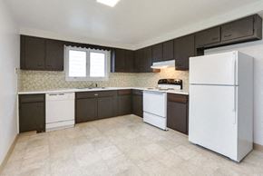 Cheektowaga apartment for rent - 210 Meadowlawn Cheektowaga
