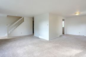 Amherst triplex for rent - 258 Sundridge, Amherst - Living Room