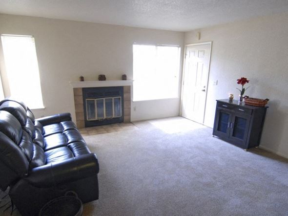 Lodi apartment for rent - Lodi Ca l Lakeshore Meadows and Garden | Apartments | Living Room