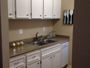 Davis apartment for rent - Apartments in Davis | The Grove Apartments l Kitchen