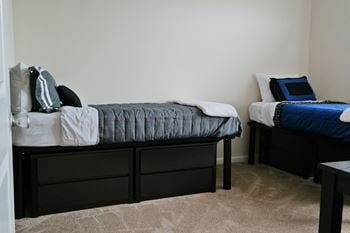 4 Drawer dresser