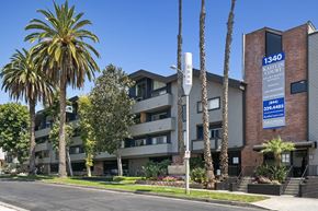 Los Angeles apartment for rent - the building in which the hotel is located