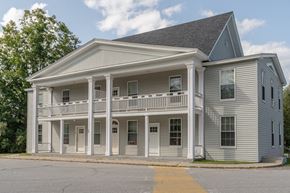 Franconia apartment for rent - the building where the inn is located