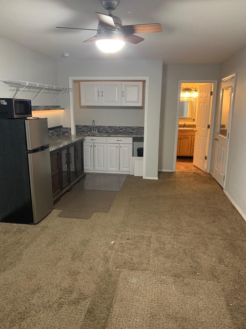 Floor plan for 2 beds, 2 baths, 750 sqft