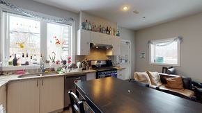 Ottawa apartment for rent - a kitchen and dining room with a table