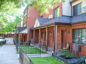 Hartford apartment for rent - Building exterior with fenced in yards