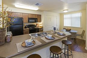 Richland apartment for rent - Kitchen and dining bar area  WA Copper Mountain Apts For Rent