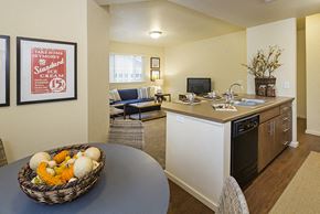 Richland apartment for rent - Furnished Dining area and Kitchen Apartment for rent in Richland WA l Copper Mountain 