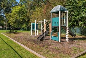 Forestville apartment for rent - Outdoor playground