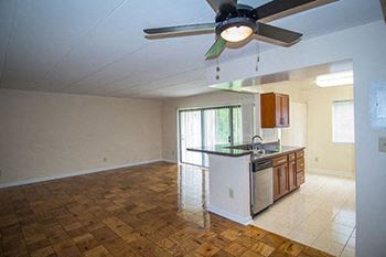 Ashley apartments ceiling fan