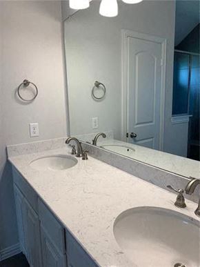 Midlothian house for rent - 618 Dove Creek Park