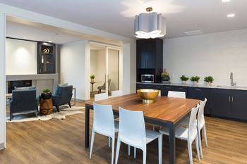 Lounge with kitchen & dining