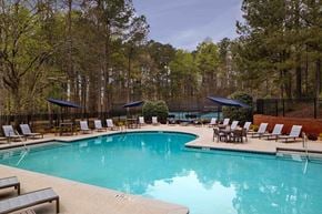 Alpharetta apartment for rent - Large sparkling pool with sundeck
