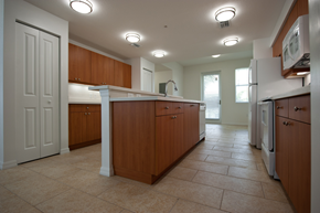 Davie apartment for rent - spacious kitchen with island and lots of cabinets