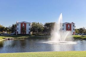 Davie apartment for rent - dancing fountain in lake at East Village Apartments