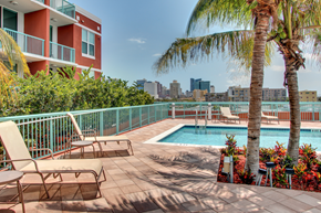 Fort Lauderdale apartment for rent - rooftop pool and recreation deck