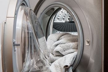 Washer dryer
