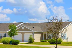 Findlay apartment for rent - Findlay Ohio Apartment Rentals Redwood Living Redwood Findlay Exterior