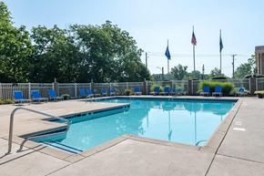 Fort Wayne townhouse for rent - Swimming Pool