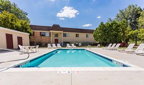Rochester apartment for rent - Swimming Pool