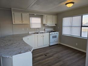 Shawnee house for rent - 5 Red Plum Road