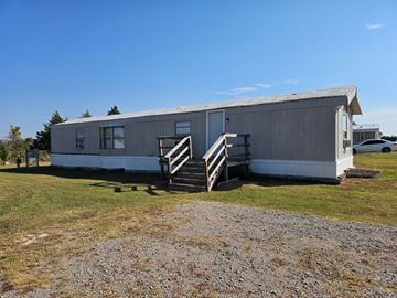 Shawnee house for rent - 12 Red Plum Road