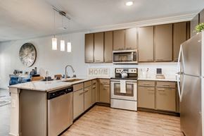 Aurora apartment for rent - Caliber at Cornerstar | Aurora, CO Apartments
