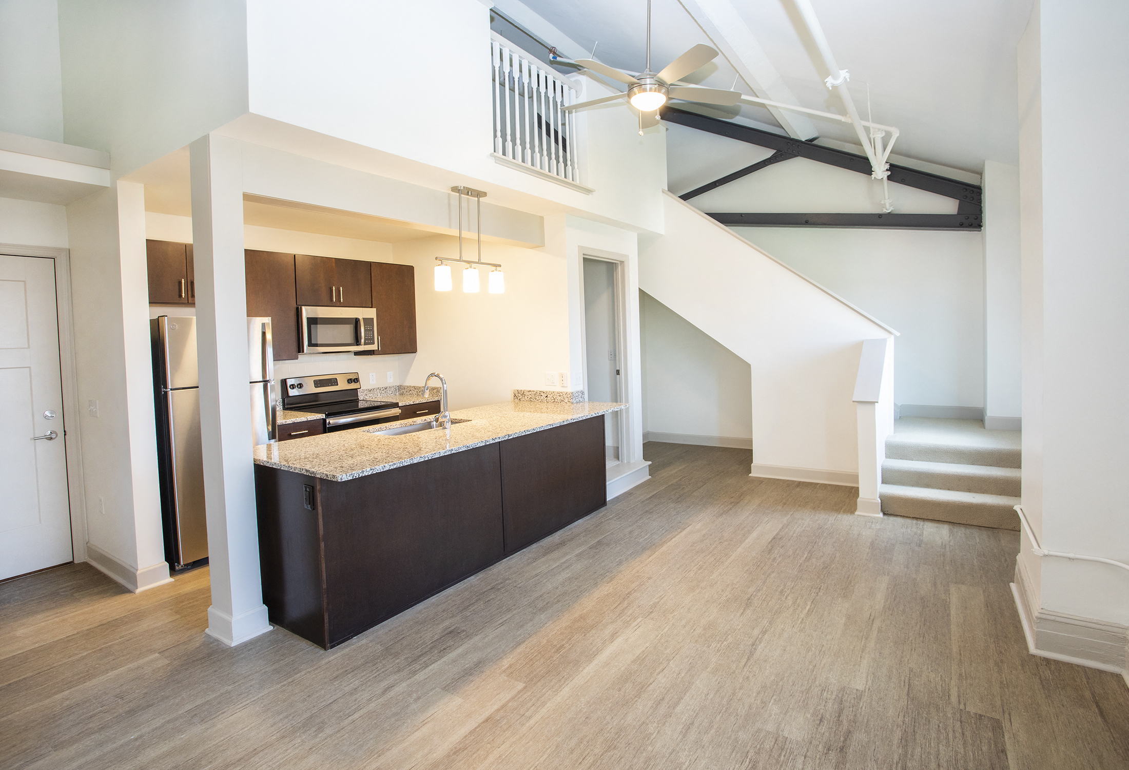 Floor plan for studio, 1 bath, 684 sqft