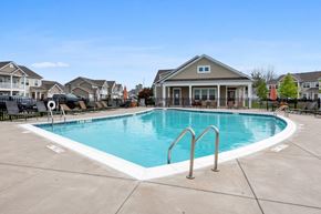 North Chili apartment for rent - the swimming pool at the apartments for rent