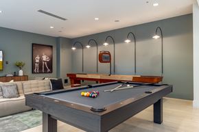 Portland apartment for rent - Eco Lounge Billiards Table - Tupelo Alley