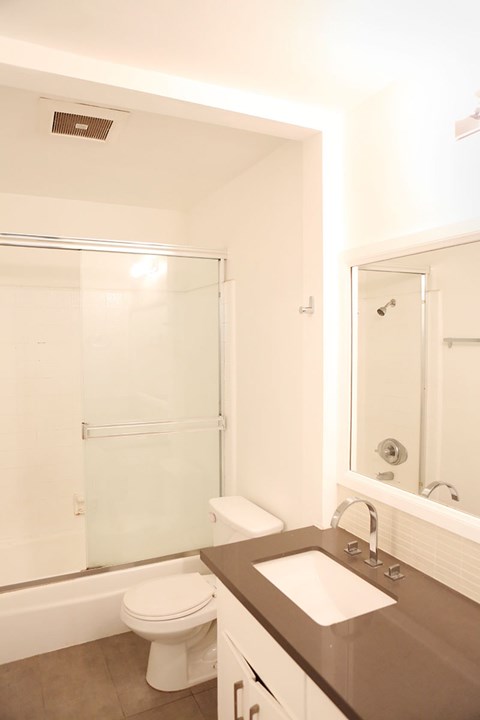 Floor plan for studio, 1 bath, 500 sqft