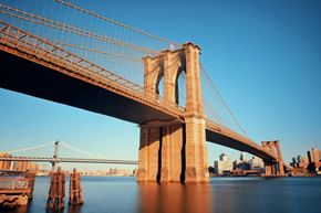 Ny apartment for rent - A large bridge with a suspension design is shown in the image.